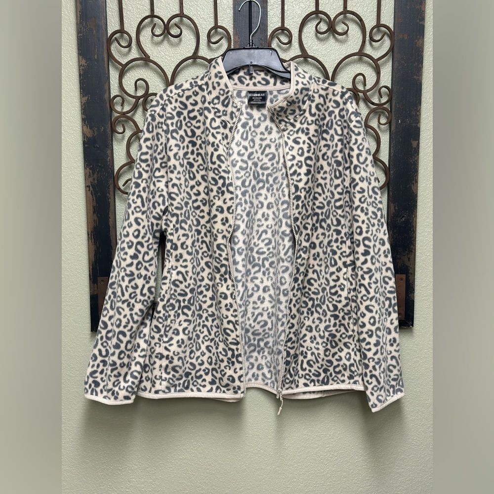 32 degree heat cheetah zipper jacket with pockets
